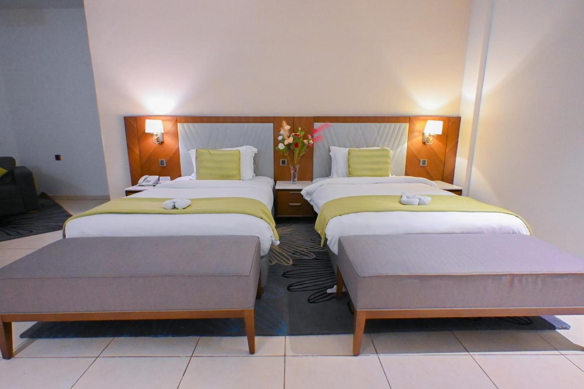 Ramee Palace Hotel Al Manamah Esterno foto